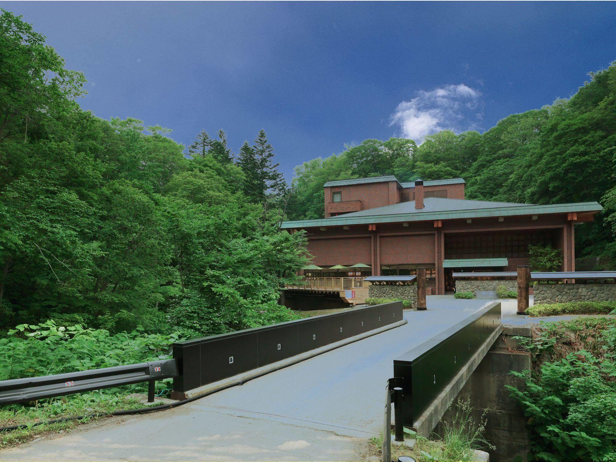 ニセコ昆布温泉 鶴雅別荘 杢の抄 旅館 4*