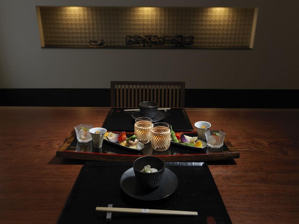 Konbu Onsen Tsuruga Moku-no-sho 傳統日式旅館 Niseko